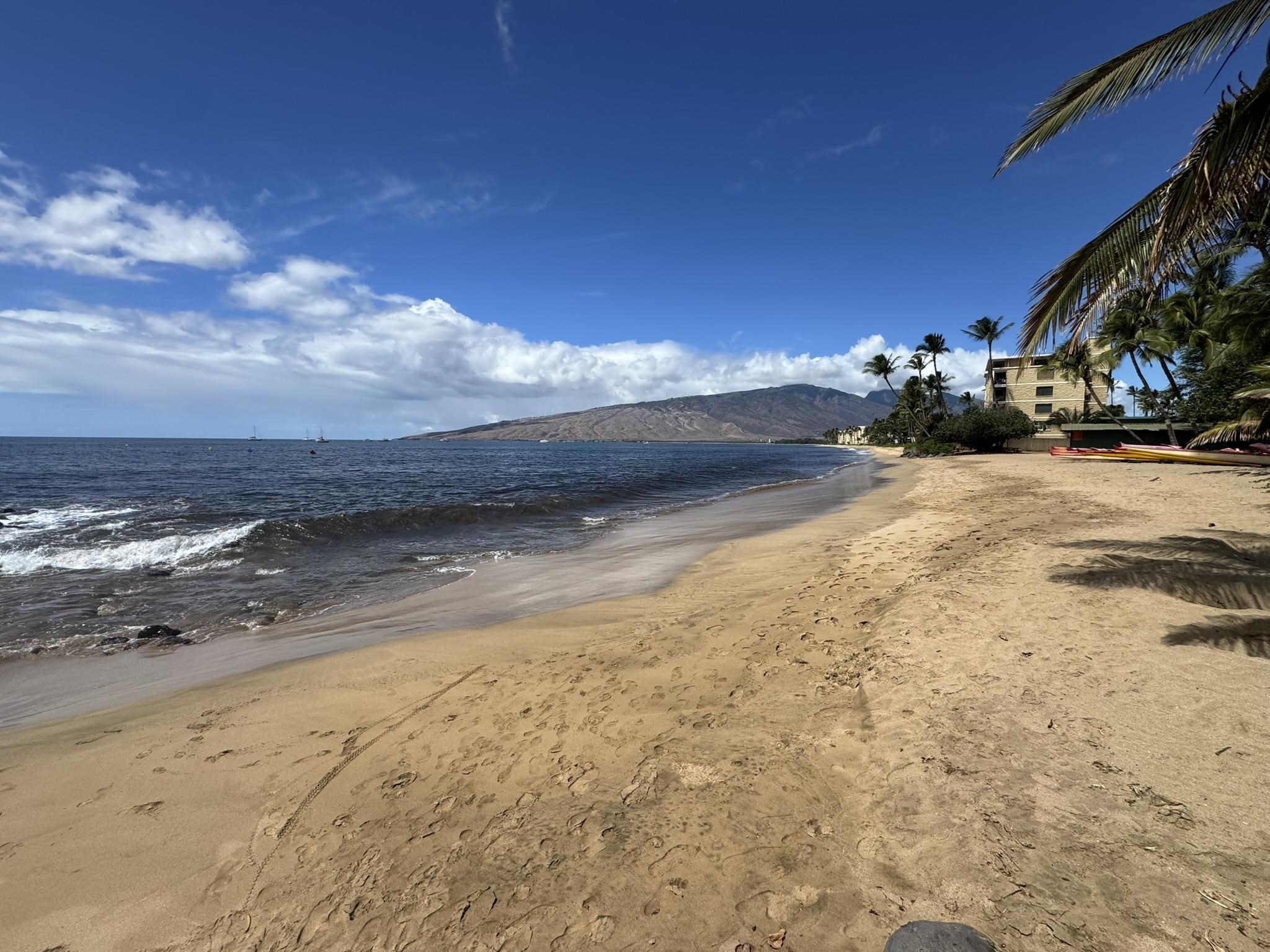 140 Uwapo Road, Unit 56204 Kihei, HI 96753 - Photo 36 of 40 a view of a lake view