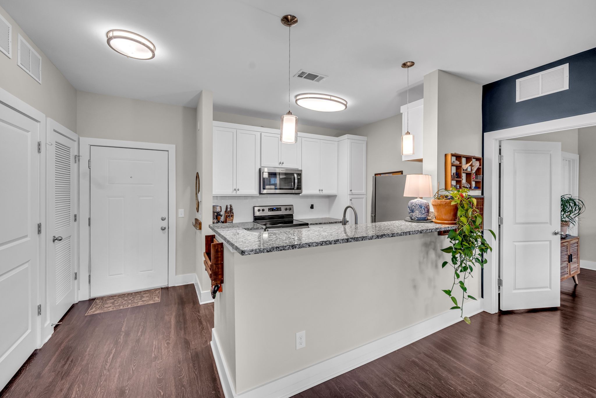 6411 Charlotte Rd Circle, Unit 307 Nashville, TN 37209 - Photo 5 of 30