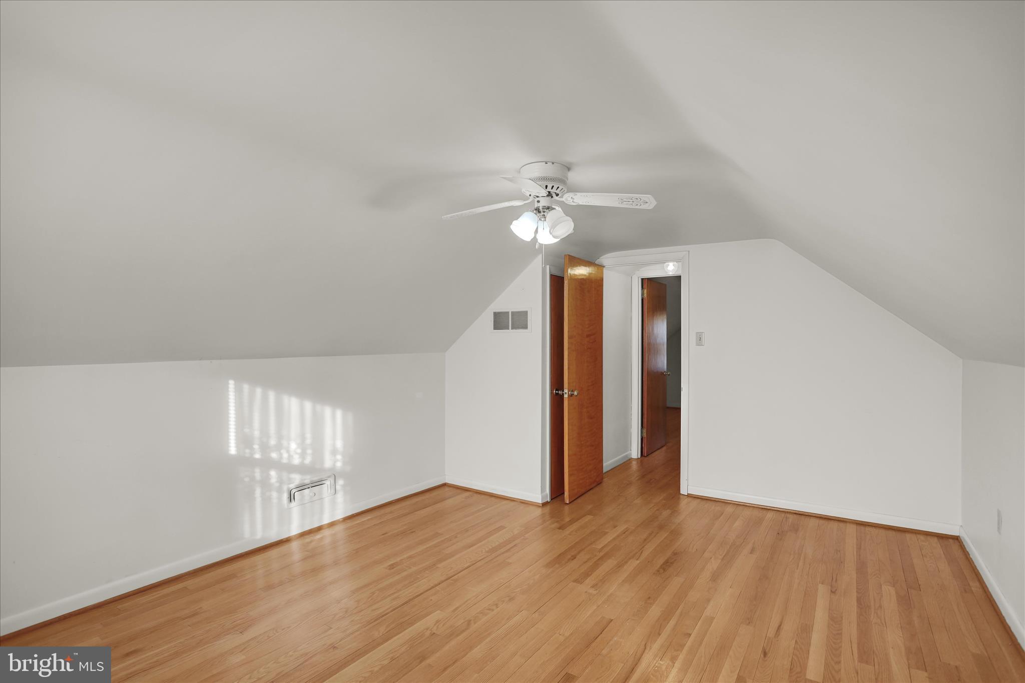 2413 Reading Boulevard Reading, PA 19609 - Photo 26 of 32 3I3A3745