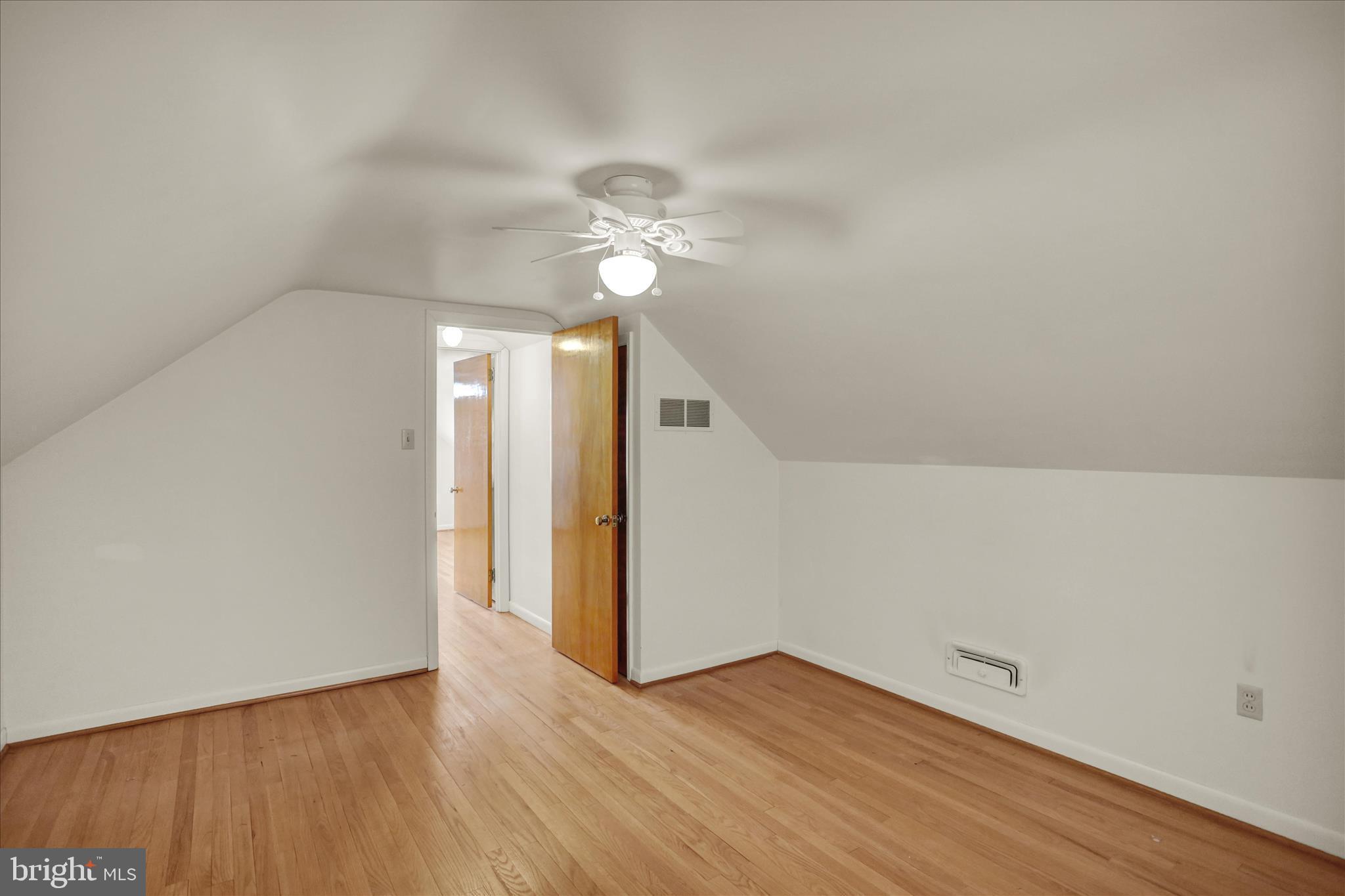 2413 Reading Boulevard Reading, PA 19609 - Photo 28 of 32 3I3A3755