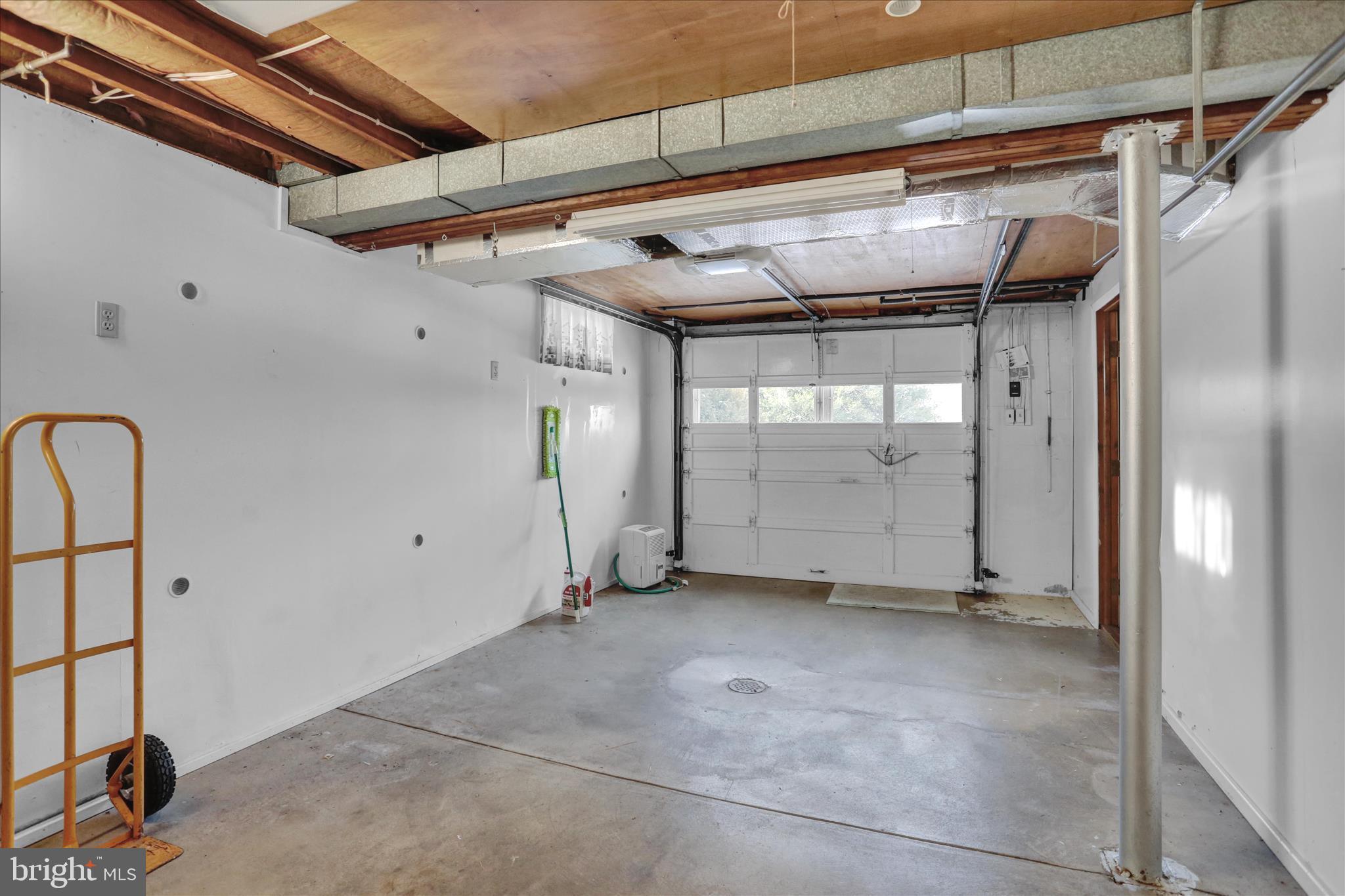 2413 Reading Boulevard Reading, PA 19609 - Photo 32 of 32 3I3A3780