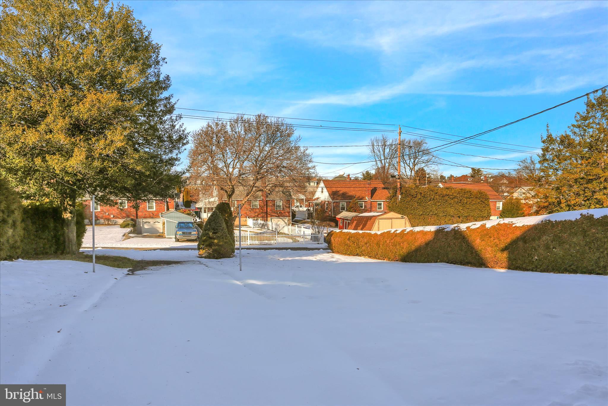 2413 Reading Boulevard Reading, PA 19609 - Photo 6 of 32 3I3A3645