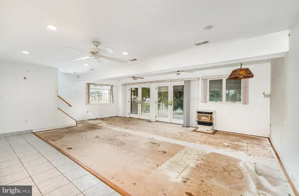 a view of a storage & utility room