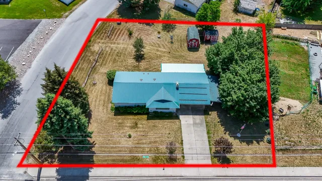 $369,500 | 1401 1st Street, Newport, WA 99156