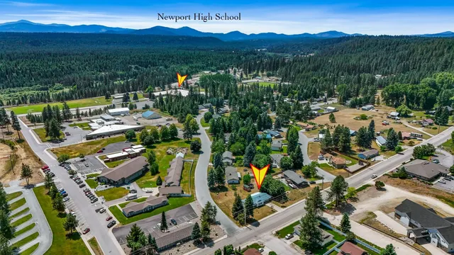 $369,500 | 1401 1st Street, Newport, WA 99156