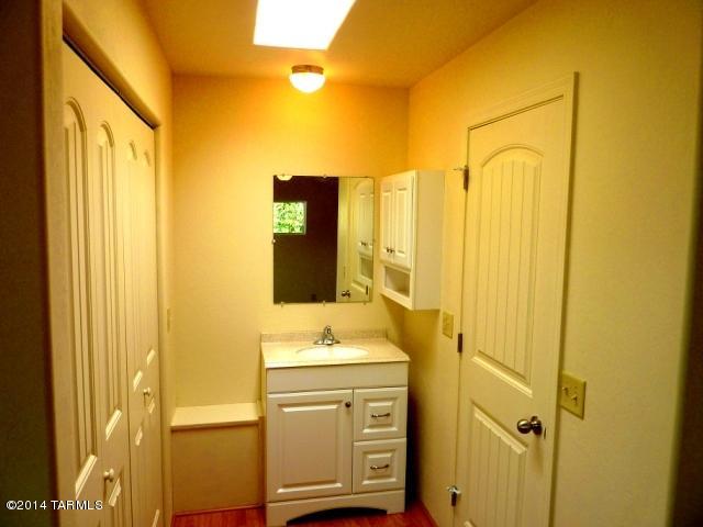 5768 West Box R Street Tucson, AZ 85713 - Photo 11 of 19 Gallery Image 11