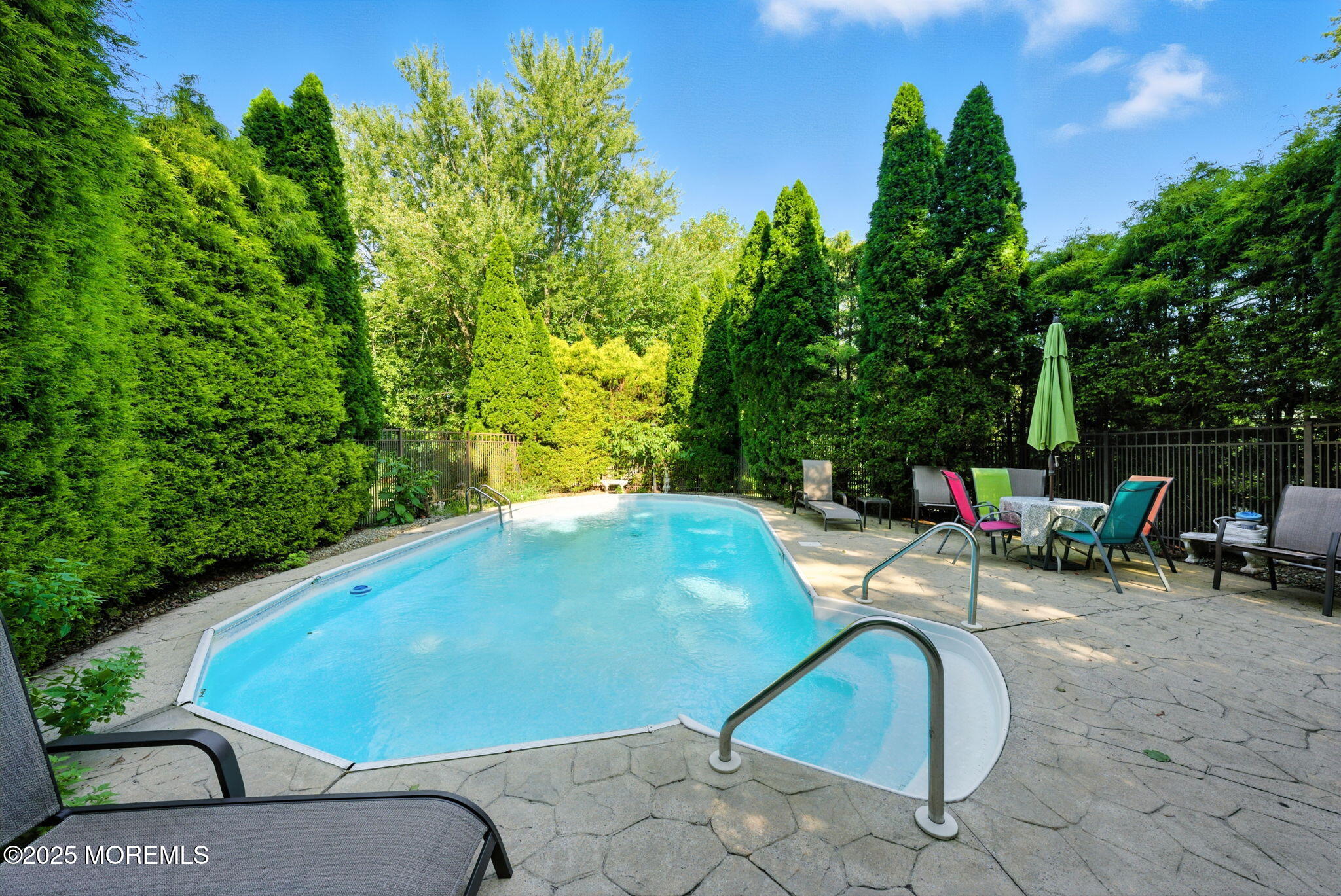 511 Burlington Road Freehold, NJ 07728 - Photo 36 of 44 Pool