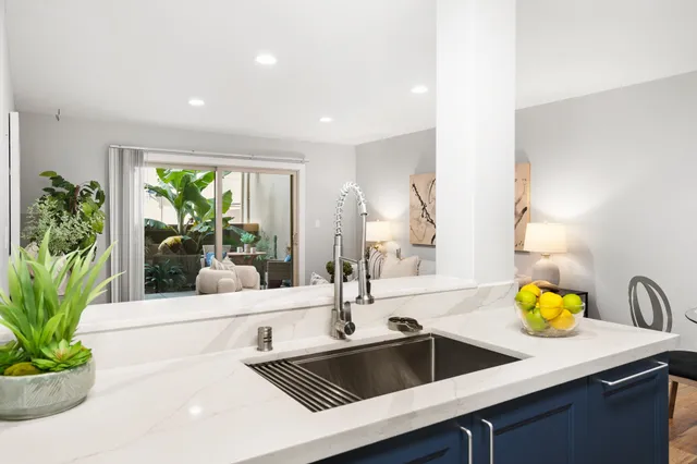 $390,000 | 1305 Webster Street, Unit C102, Alameda, CA 94501