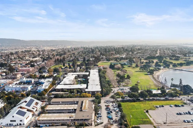 $390,000 | 1305 Webster Street, Unit C102, Alameda, CA 94501