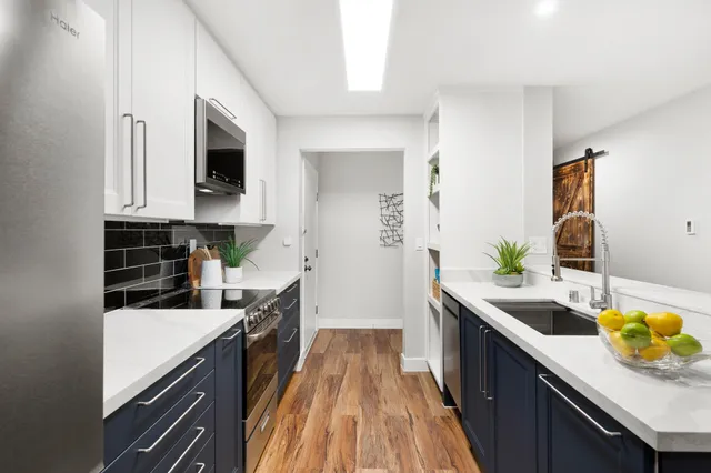 $390,000 | 1305 Webster Street, Unit C102, Alameda, CA 94501