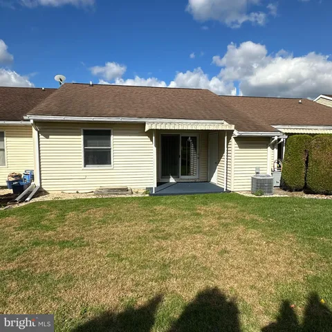 $1,395 | 1088 Westgate Drive, Chambersburg, PA 17201