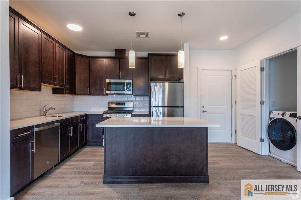 1025 Raritan Road, Unit 414 Clark, NJ 07066 - Photo 12 of 19