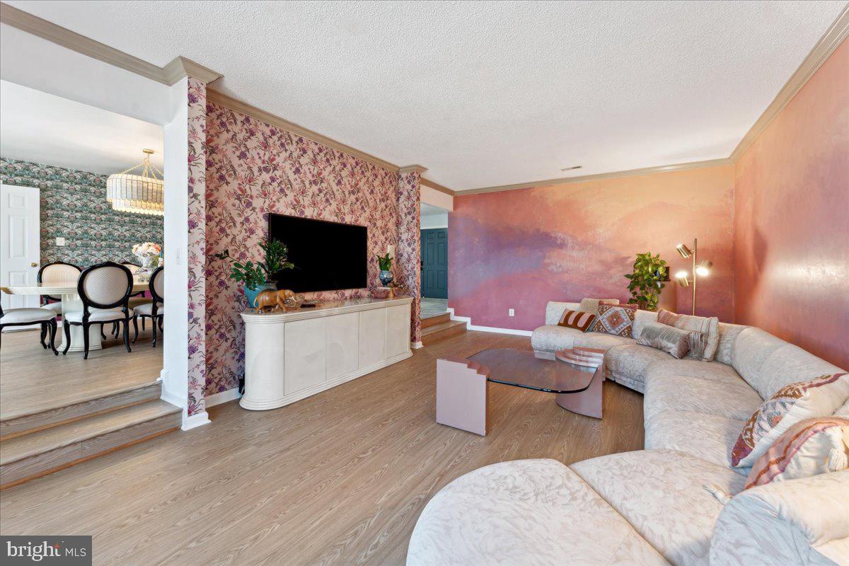 1555 Ben Doane Road Indian Head, MD 20640 - Photo 17 of 62 Family room