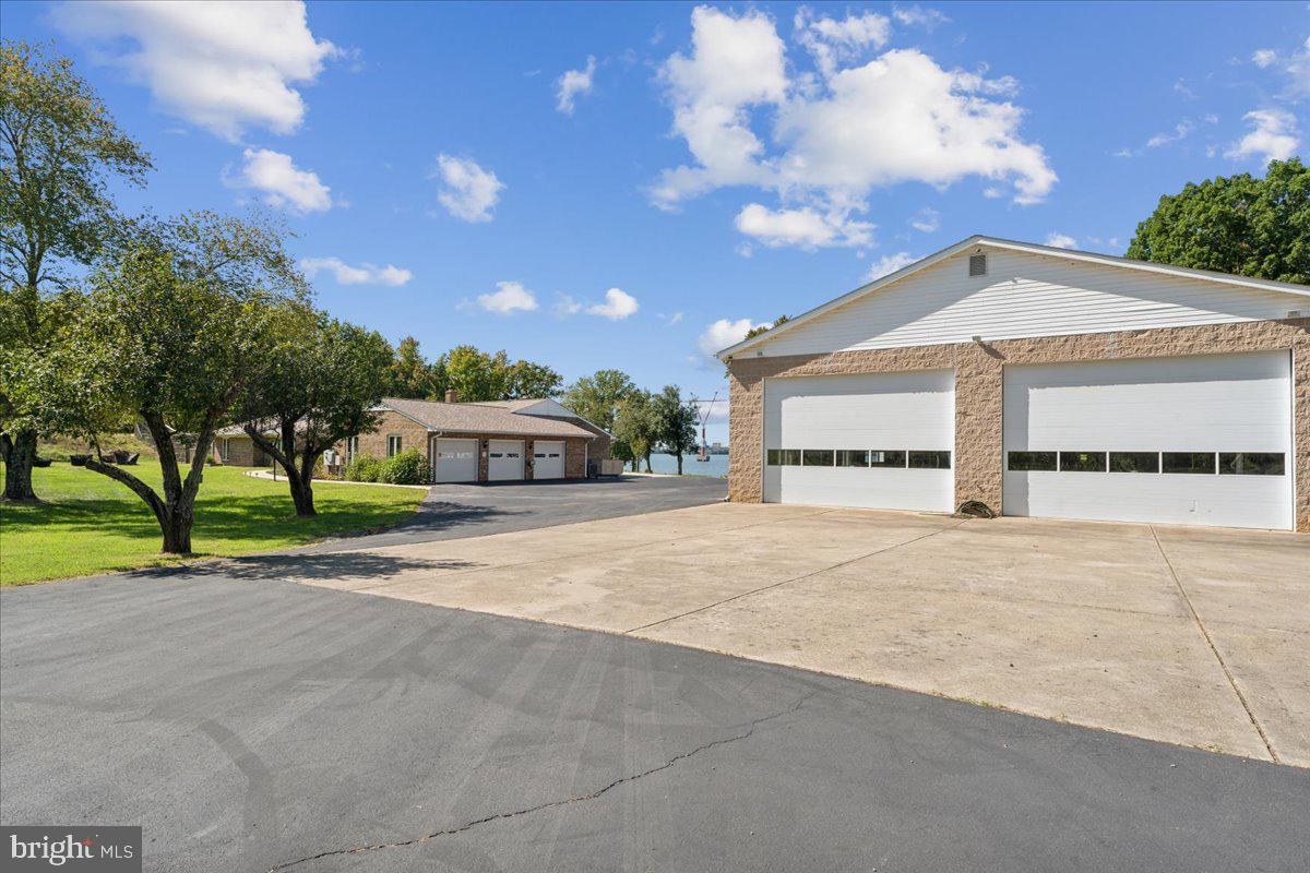 1555 Ben Doane Road Indian Head, MD 20640 - Photo 4 of 62 Huge driveway