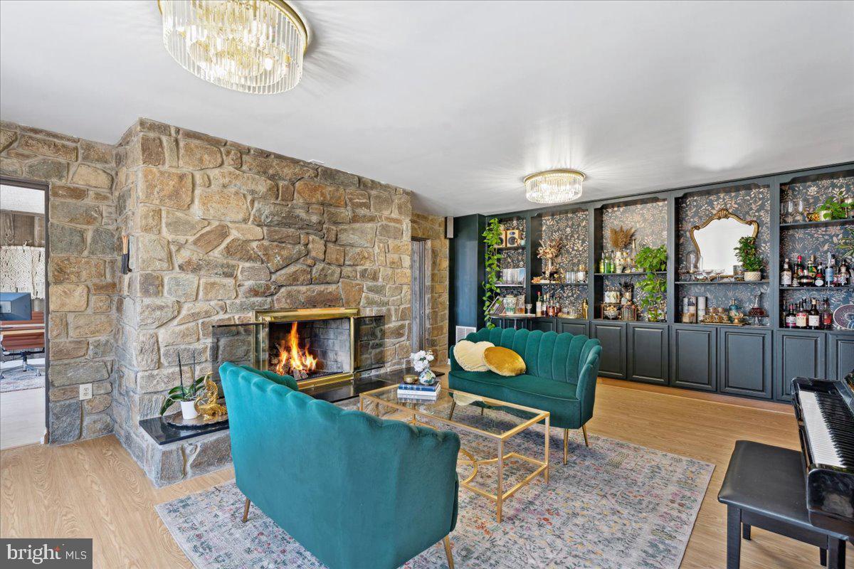 1555 Ben Doane Road Indian Head, MD 20640 - Photo 9 of 62 Parlor