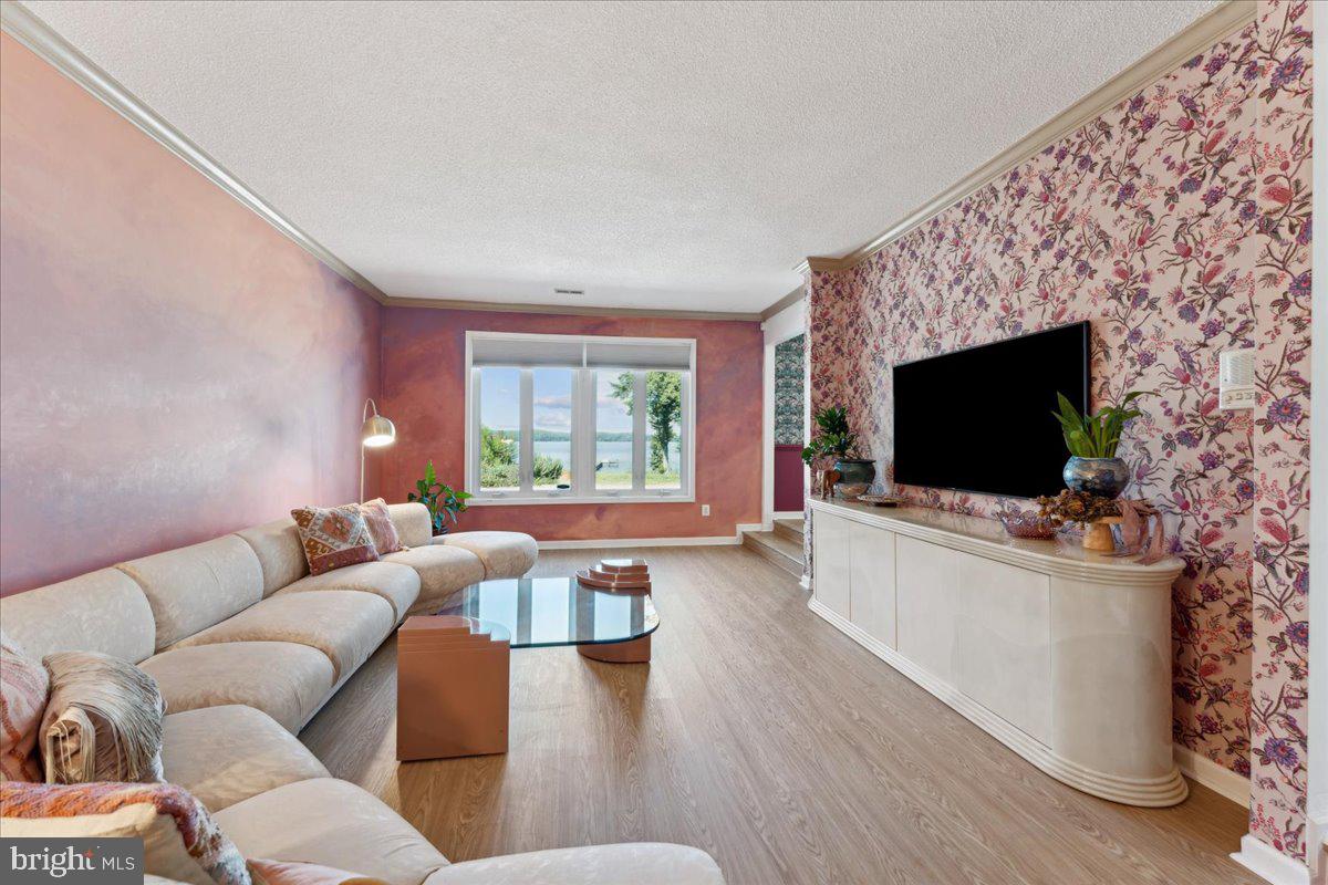 1555 Ben Doane Road Indian Head, MD 20640 - Photo 10 of 62 Family room