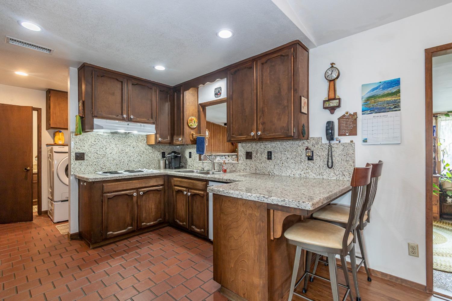 44800 Ahwahnee Acres Road Ahwahnee, CA 93601 - Photo 12 of 58