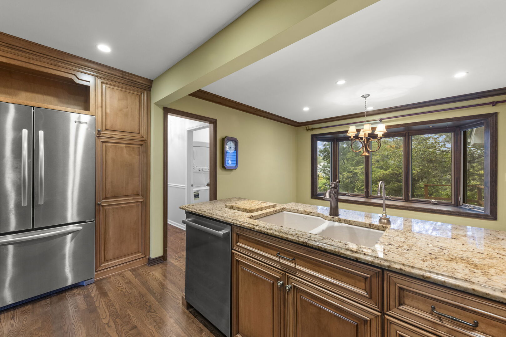2256 Ridgewood Road Lisle, IL 60532 - Photo 5 of 41 Gallery Image 5