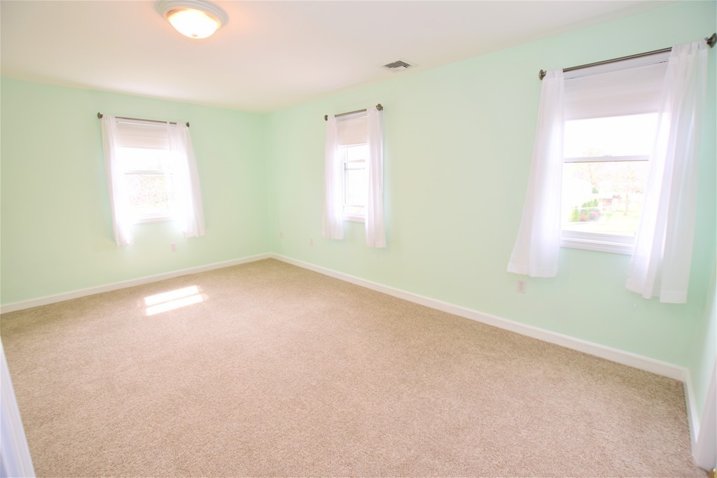 28 Longfellow Road Northborough, MA 01532 - Photo 17 of 30 Gallery Image 17