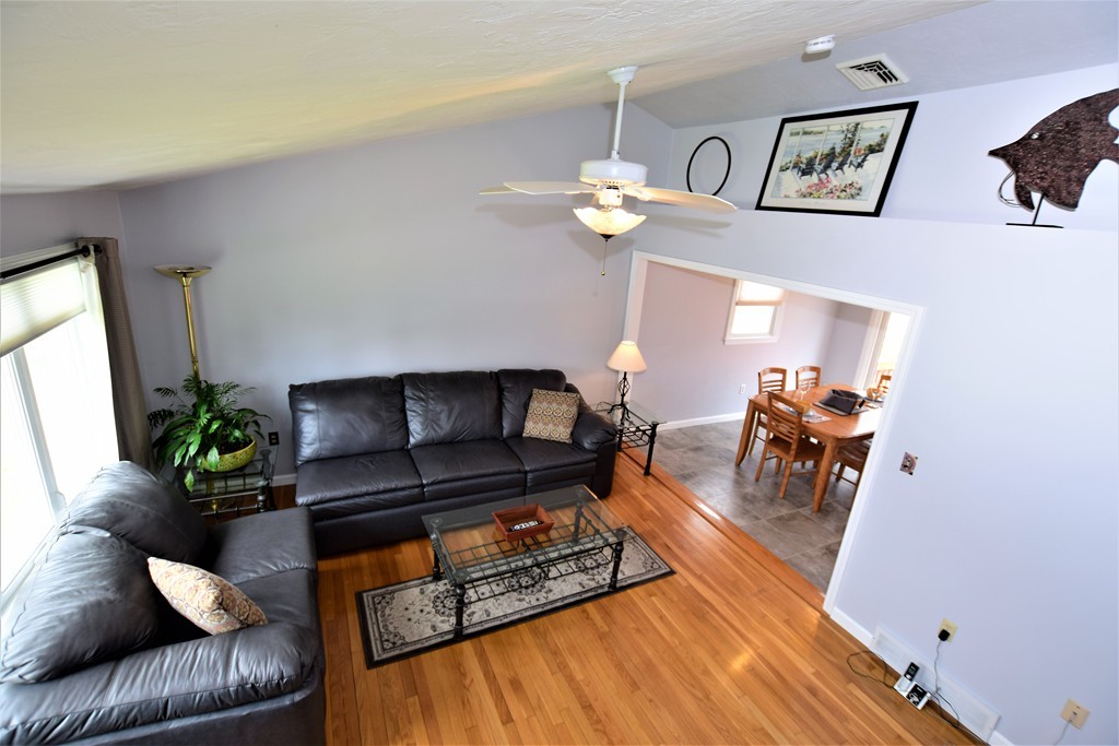 28 Longfellow Road Northborough, MA 01532 - Photo 9 of 30 Gallery Image 9