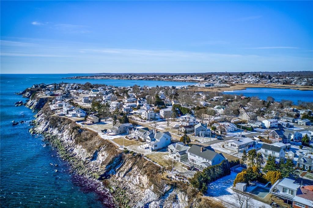 70 Treasure Road Narragansett, RI 02882 - Photo 3 of 39