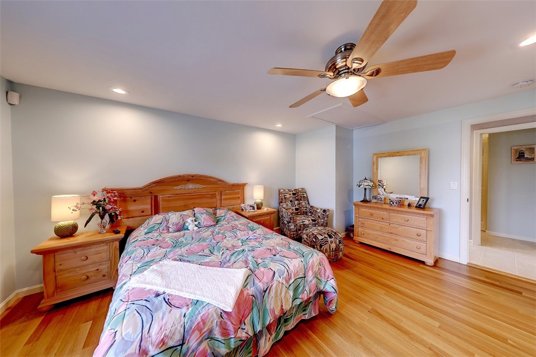 70 Treasure Road Narragansett, RI 02882 - Photo 35 of 39