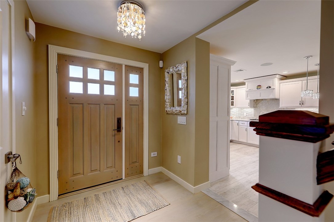 70 Treasure Road Narragansett, RI 02882 - Photo 8 of 39