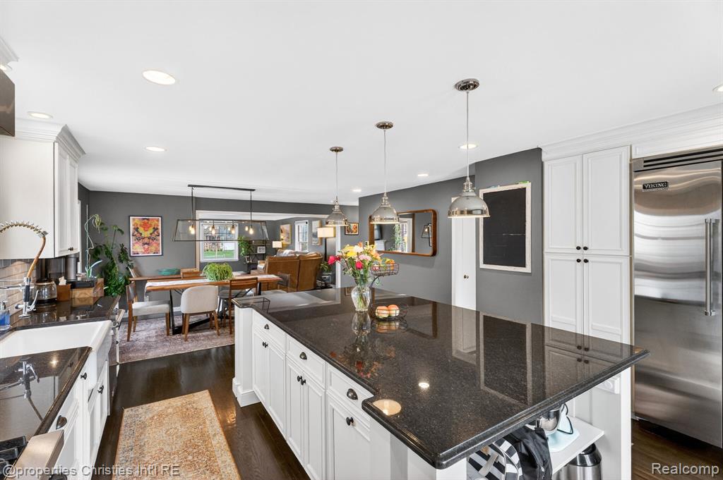 1088 Rivenoak Street Birmingham, MI 48009 - Photo 13 of 45 Gallery Image 13