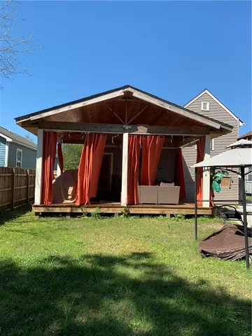 $3,000 | 4931 Arts Street, New Orleans, LA 70122