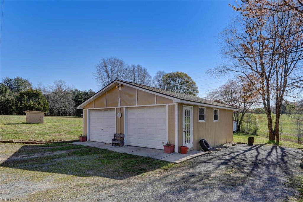 650 Huffines Mill Road Reidsville, NC 27320 - Photo 11 of 35 Gallery Image 11