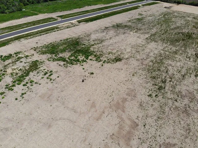 $115,000 | 3155 West Creekview, Beloit, WI 53511