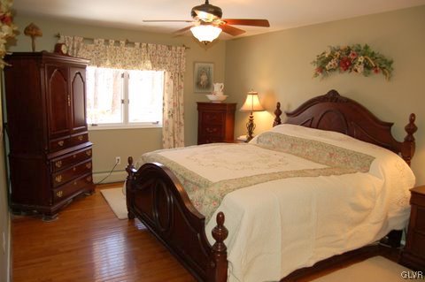 5775 Limeport Road Emmaus, PA 18049 - Photo 6 of 39 Gallery Image 6