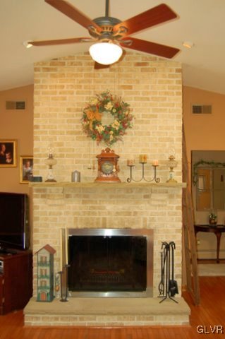 5775 Limeport Road Emmaus, PA 18049 - Photo 7 of 39 Gallery Image 7