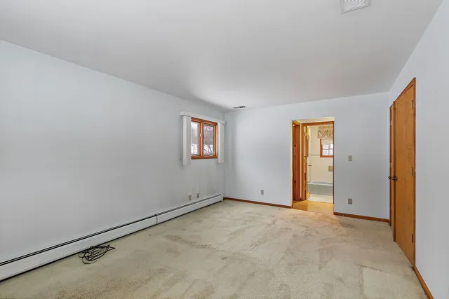 $450,000 | 1040 Beau Brummel Court, Sleepy Hollow, IL 60118