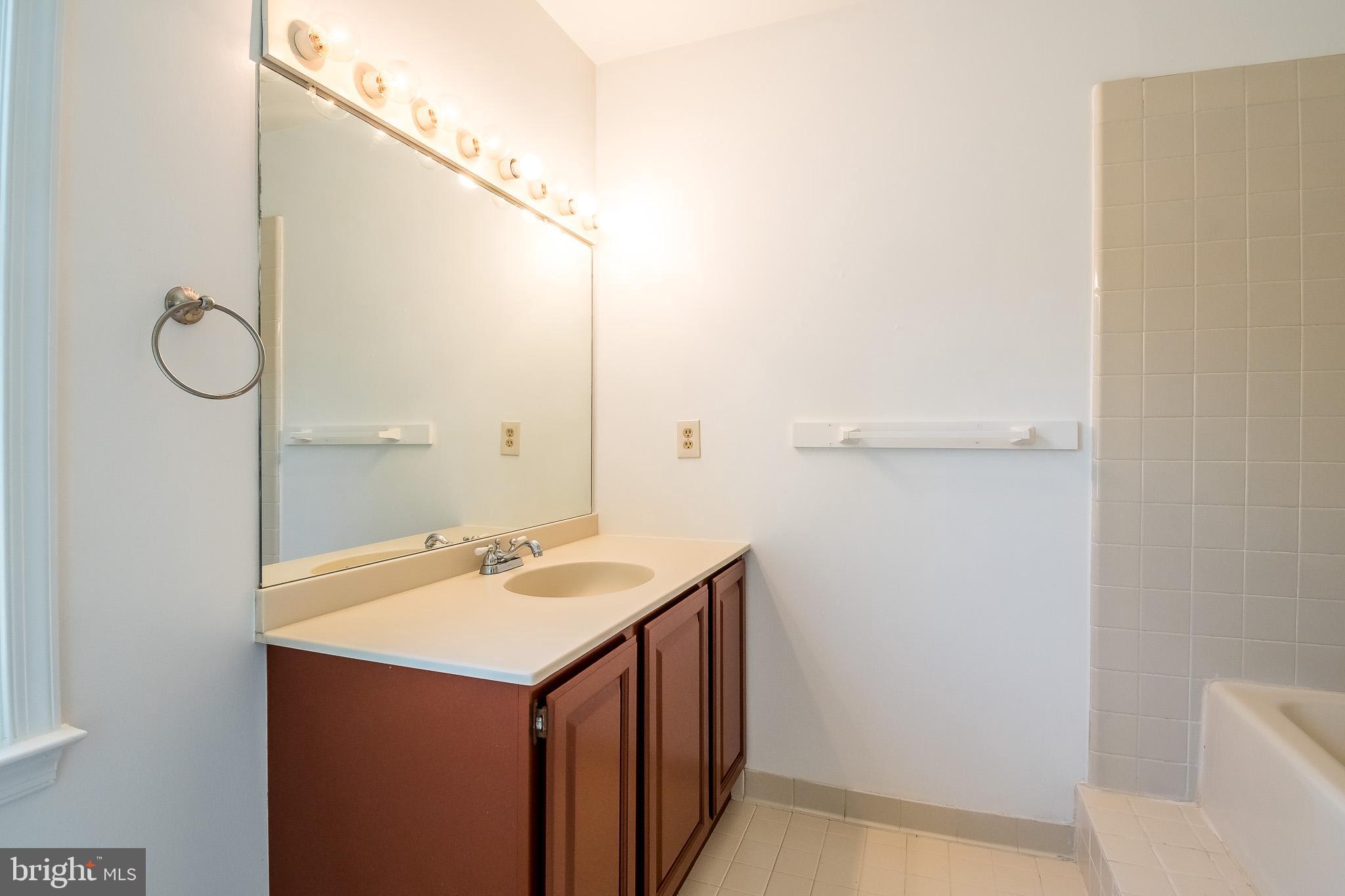 5601 Good Luck Road Riverdale, MD 20737 - Photo 70 of 113