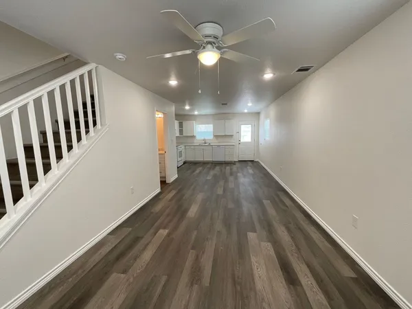 $1,150 | 1222 Nora Lane, Kingsland, TX 78639