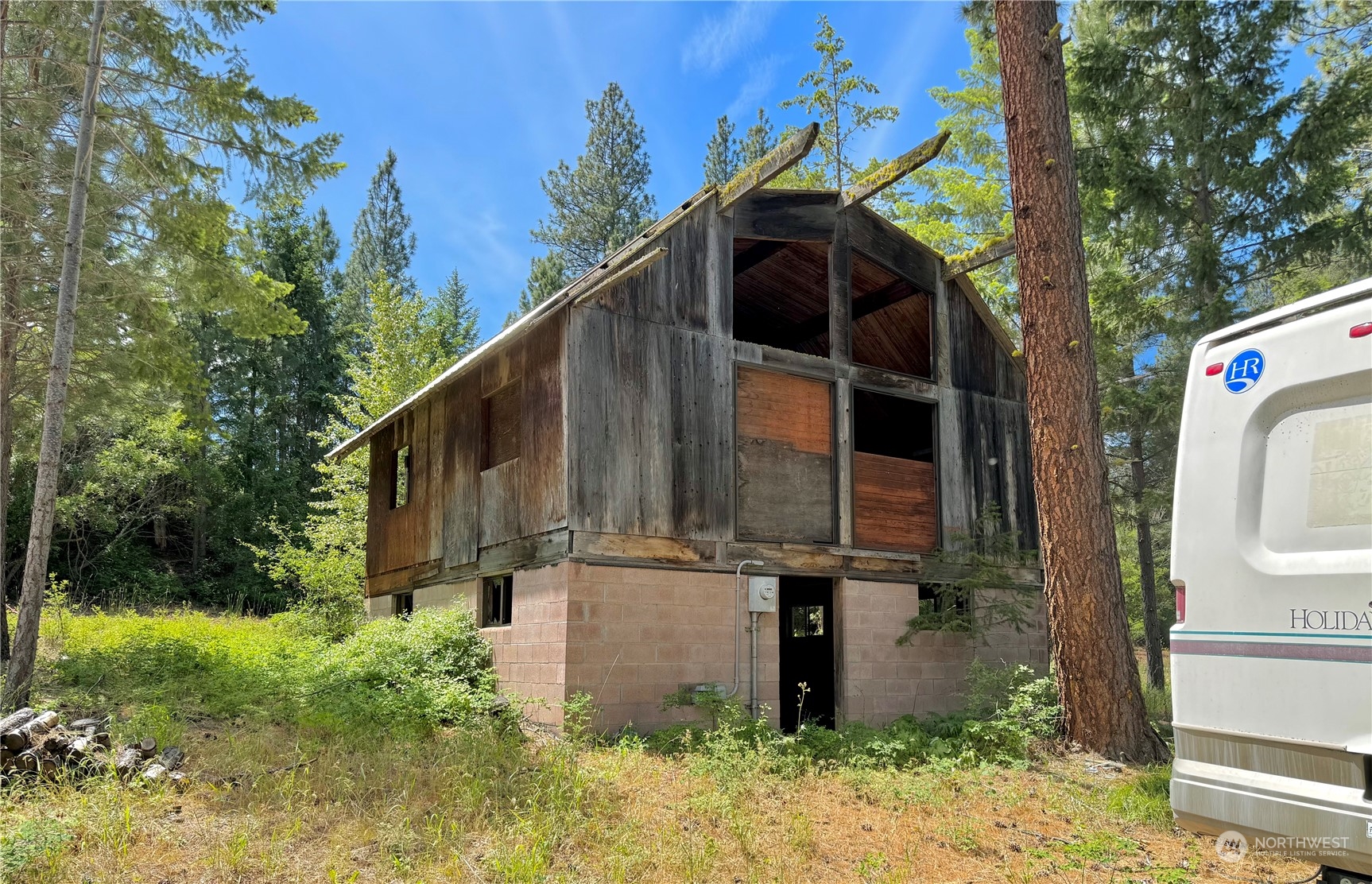 6800 Upper Peoh Point Road Cle Elum, WA 98922 - Photo 8 of 18 Gallery Image 8