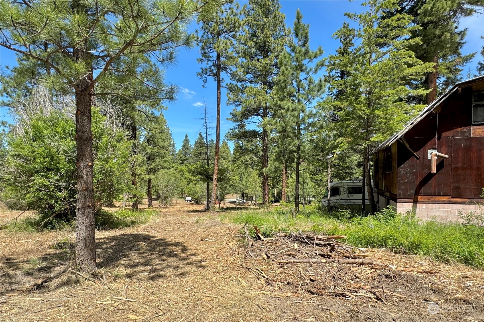 6800 Upper Peoh Point Road Cle Elum, WA 98922 - Photo 9 of 18 Gallery Image 9