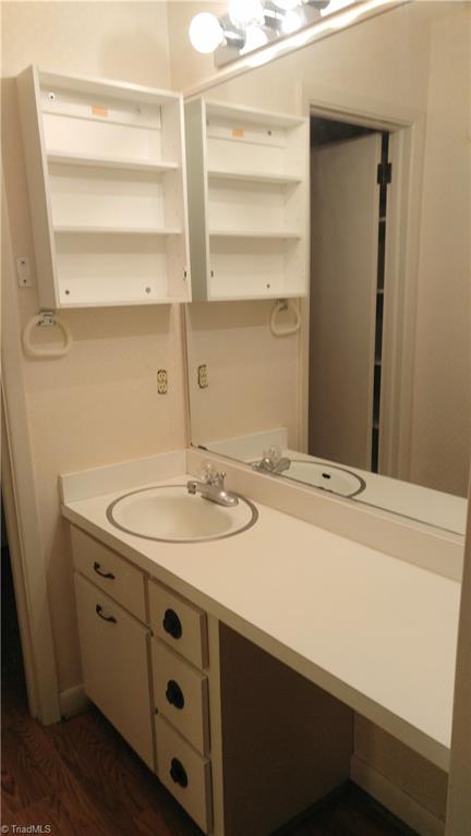 1754 Jackson Lake Road High Point, NC 27263 - Photo 19 of 30 Master bathroom