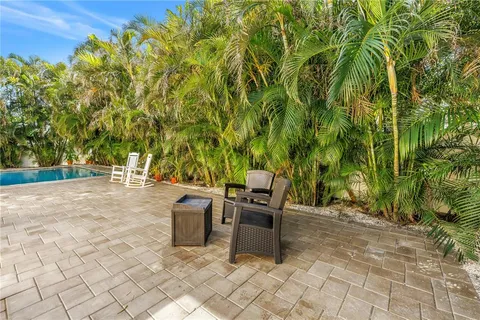 $1,169,000 | 343 8th Avenue North, Tierra Verde, FL 33715