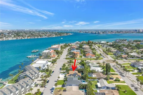 $1,169,000 | 343 8th Avenue North, Tierra Verde, FL 33715