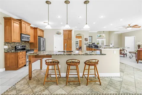 $1,169,000 | 343 8th Avenue North, Tierra Verde, FL 33715