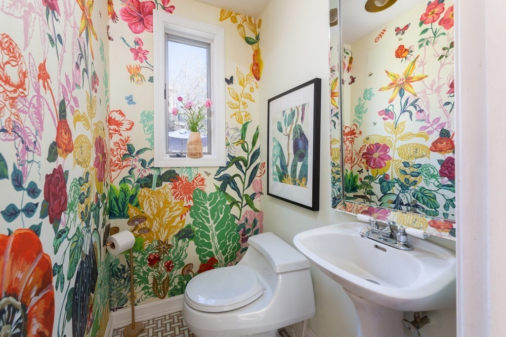 210 Beverly Road Brookline, MA 02467 - Photo 12 of 32 Gallery Image 12