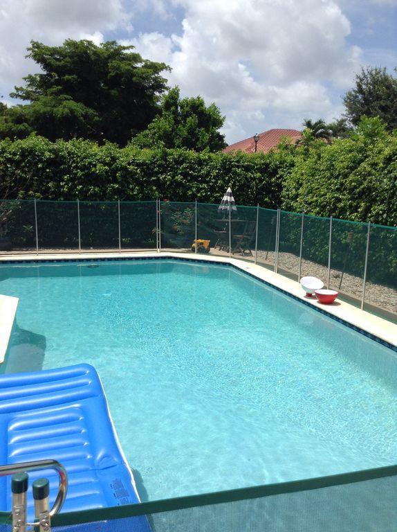 22329 Rushmore Place Boca Raton, FL 33428 - Photo 26 of 31 Pool and yard
