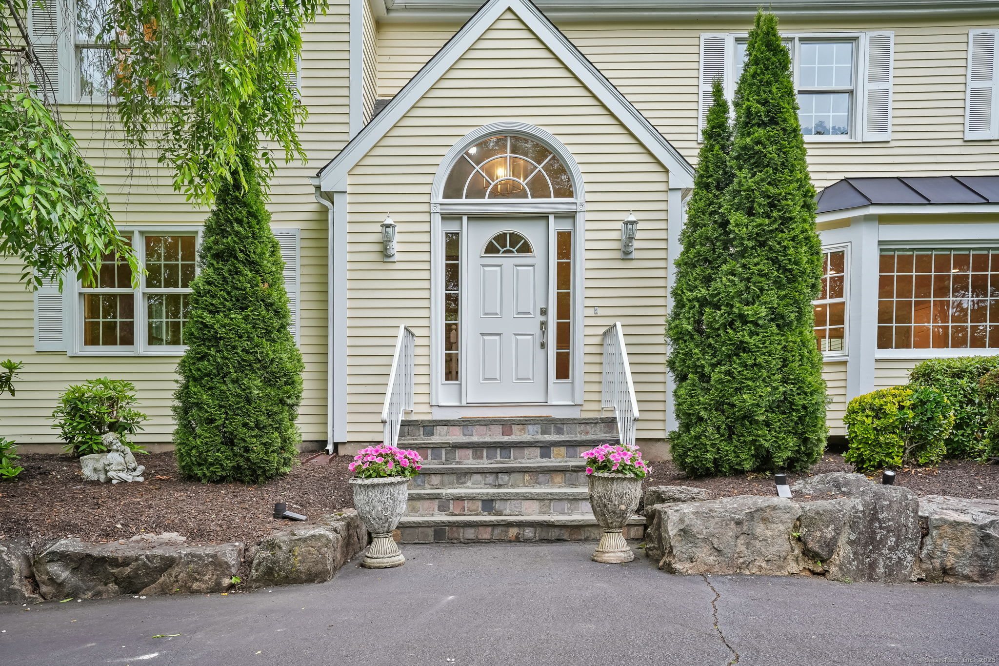 22 Fox Run Wilton, CT 06897 - Photo 7 of 40