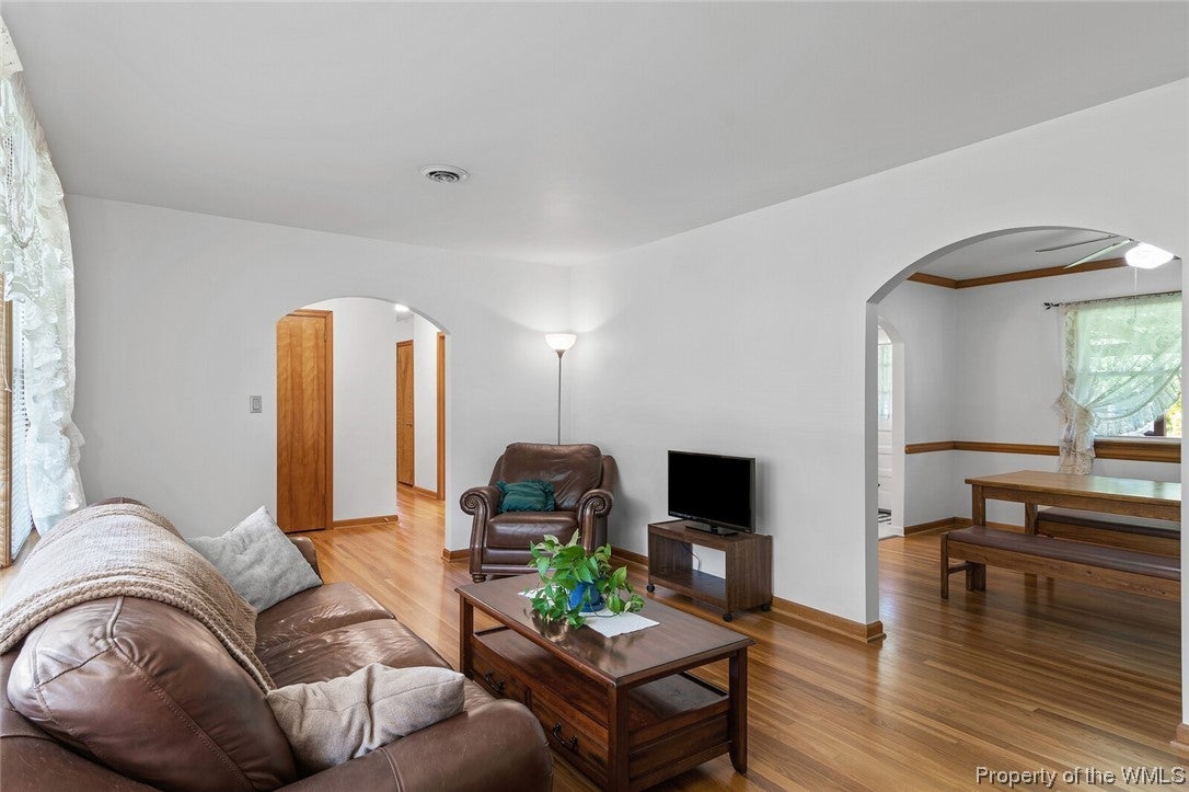 393 Whealton Road Hampton, VA 23605 - Photo 5 of 26 Gallery Image 5