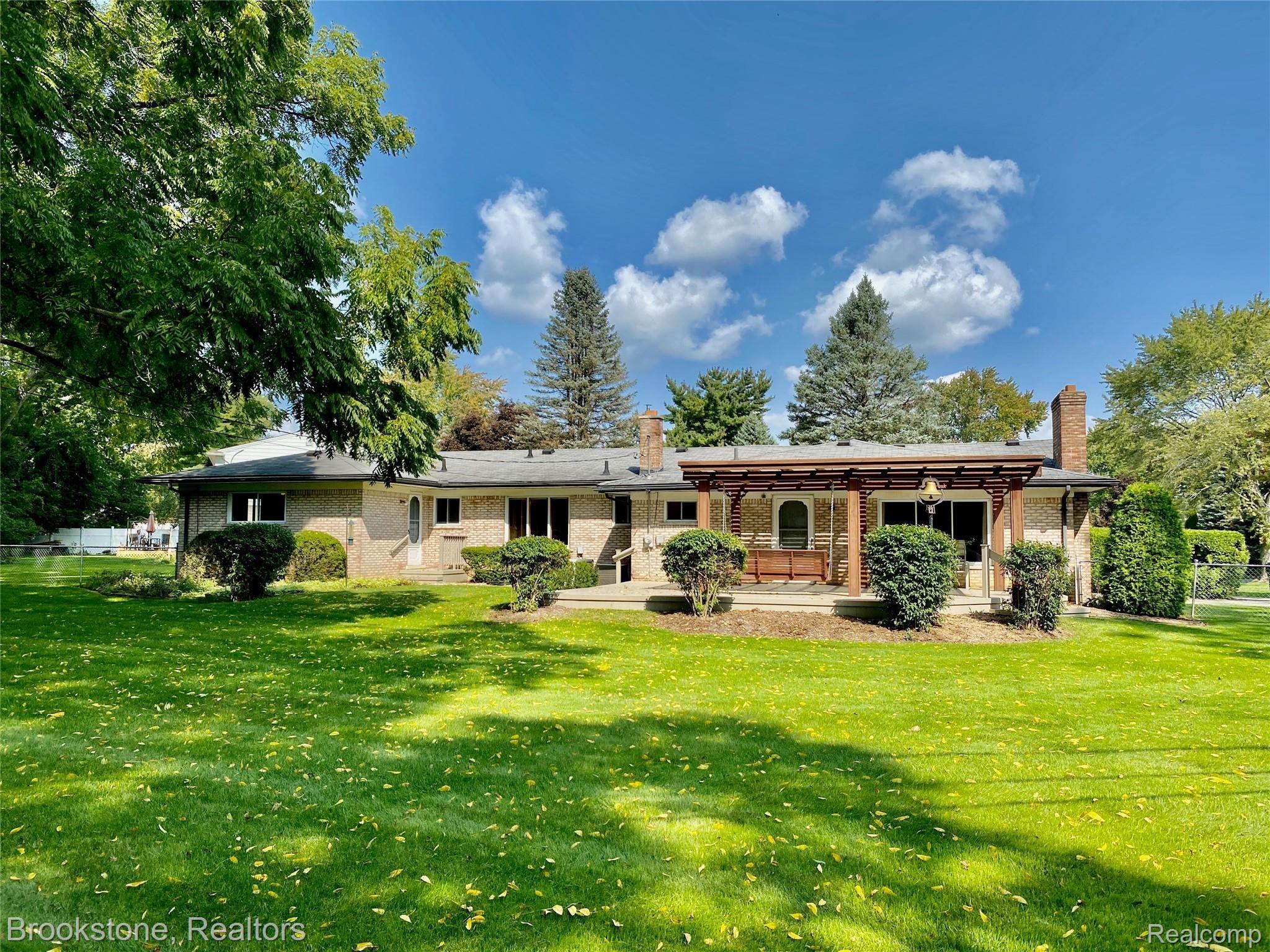 838 Wilwood Road Rochester, MI 48309 - Photo 12 of 53 CHECKOUT THE LARGE "PRIVATE" FENCED-IN BACKYARD & THE LARGE DECK (20X30) WITH PORTICO (15X20) THAT WAS "DESIGNED FOR ENTERTAINING"