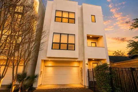 $679,900 | 5911 Rose Street, Houston, TX 77007
