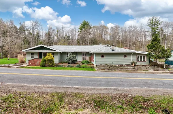 $399,900 | 110 County Route 127, Addison, NY 14801
