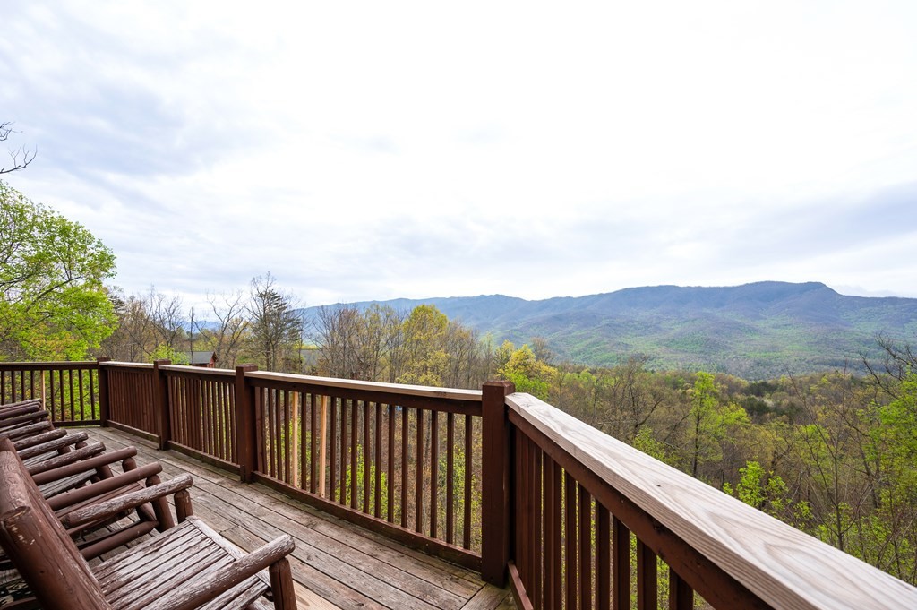 725 Big Bear Ridge Road Gatlinburg, TN 37738 - Photo 18 of 66 Gallery Image 18